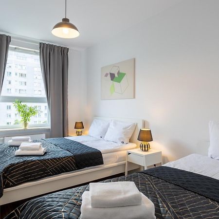 Urban Chic - Pereca - Rondo Onz - Luxury Warsaw Stays - 14 People Bagian luar foto