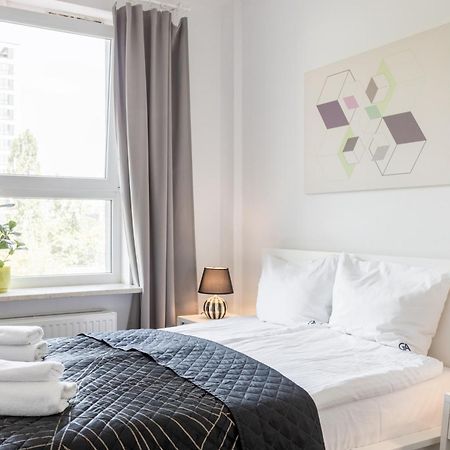 Urban Chic - Pereca - Rondo Onz - Luxury Warsaw Stays - 14 People Bagian luar foto