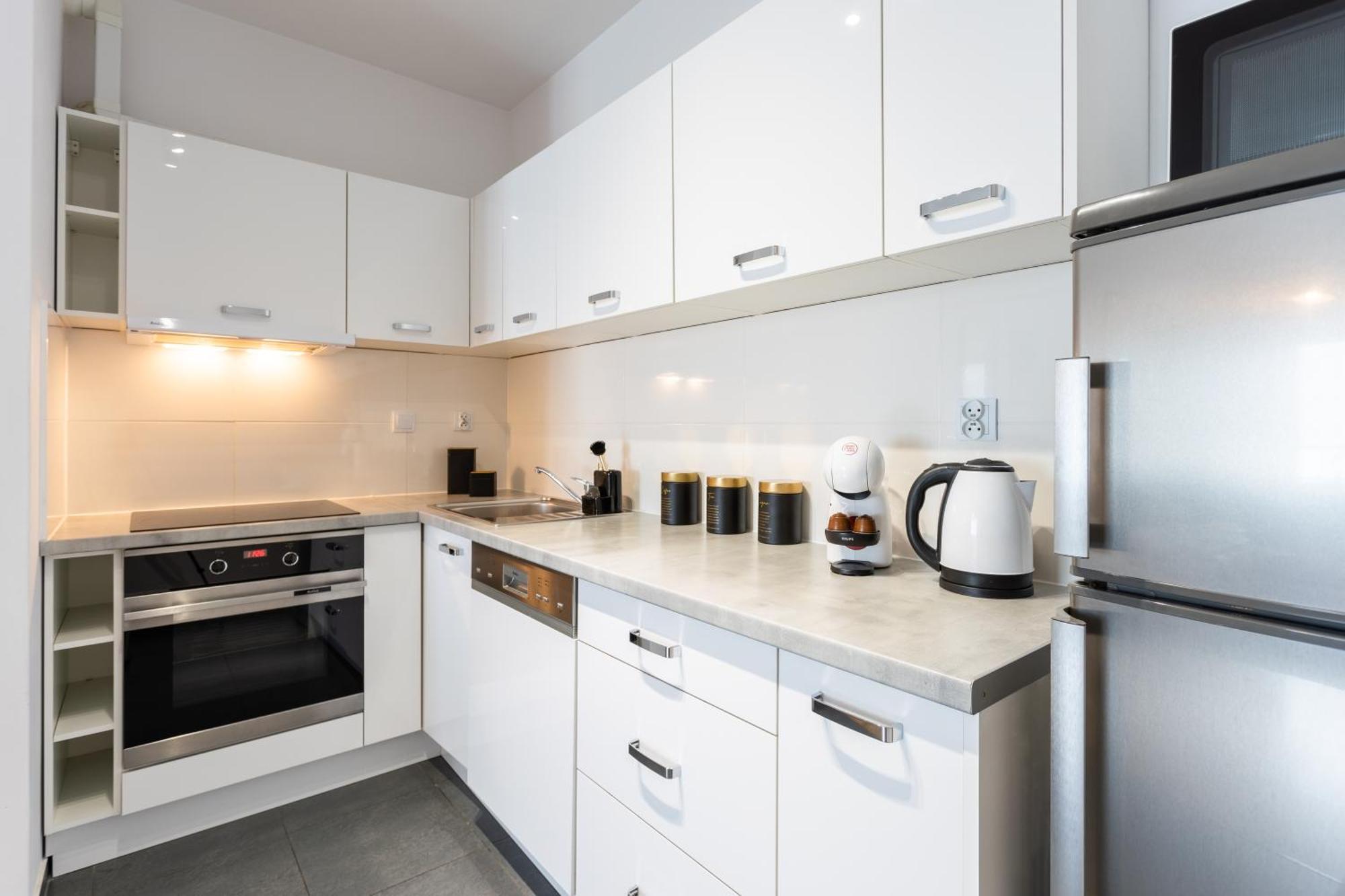 Urban Chic - Pereca - Rondo Onz - Luxury Warsaw Stays - 14 People Bagian luar foto