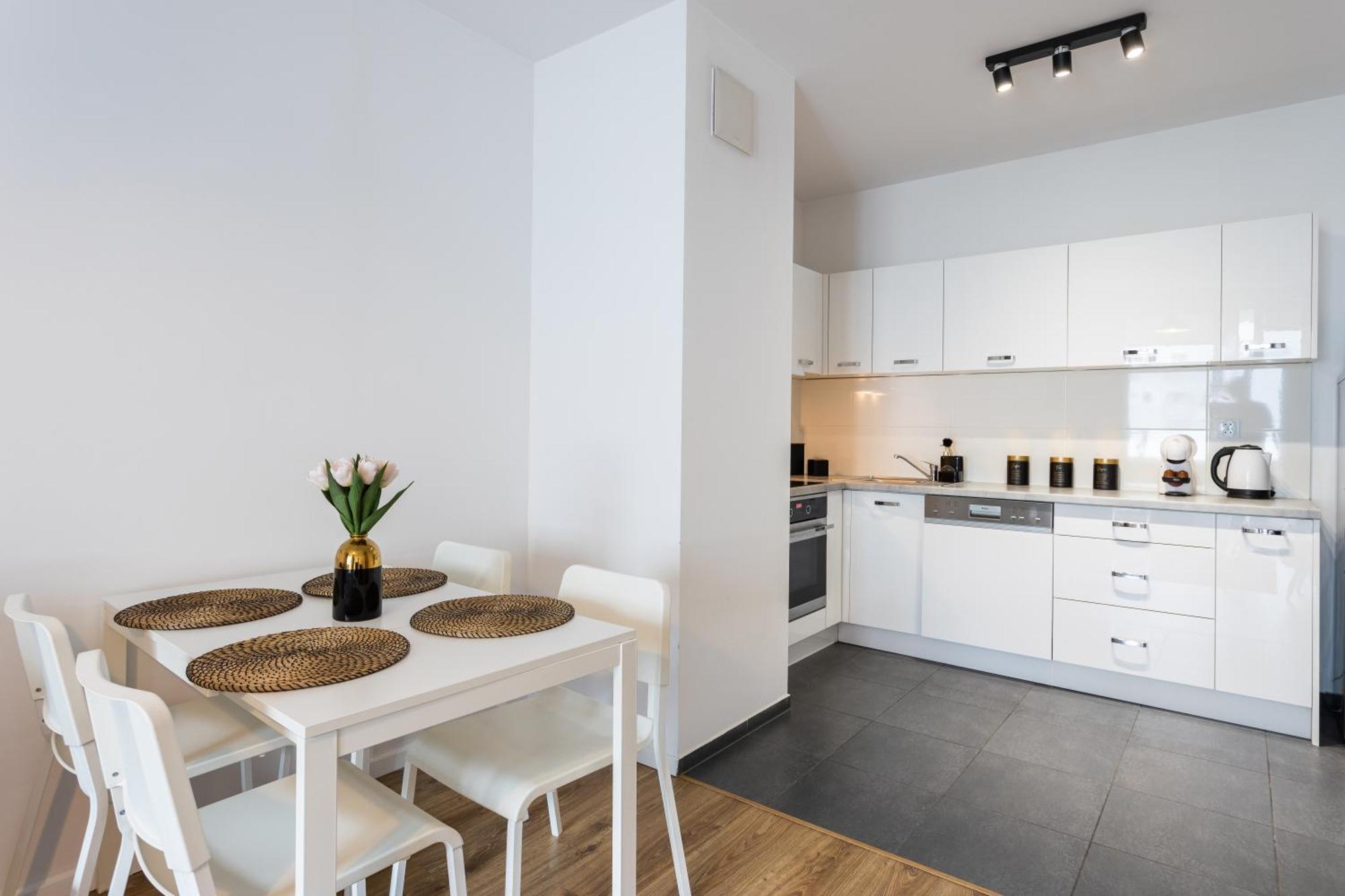 Urban Chic - Pereca - Rondo Onz - Luxury Warsaw Stays - 14 People Bagian luar foto