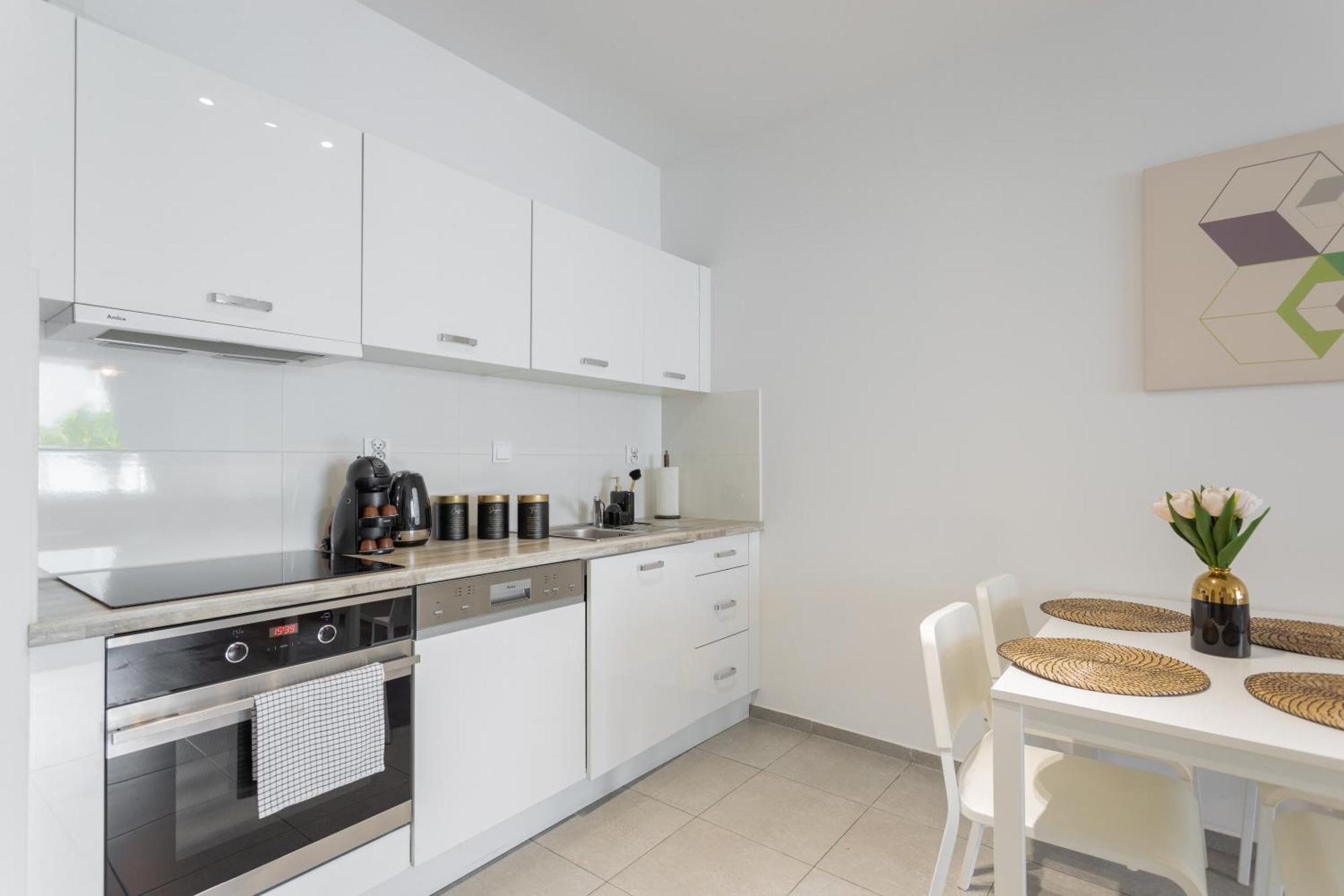 Urban Chic - Pereca - Rondo Onz - Luxury Warsaw Stays - 14 People Bagian luar foto